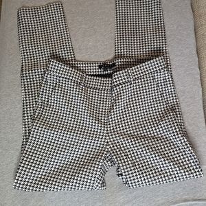 Theory Black and White Houndstooth Skinny Pants